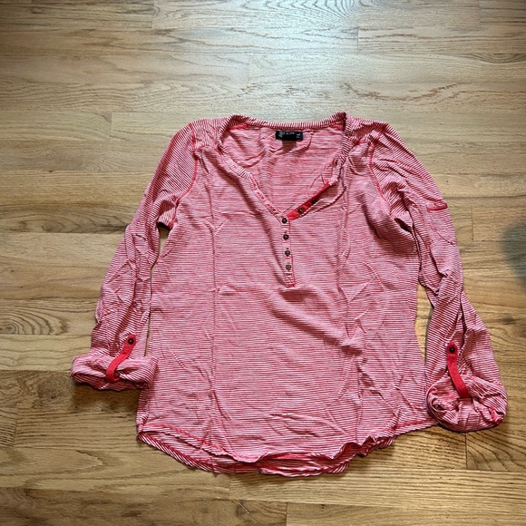 Lucky Brand Tops - Vintage lucky brand tee shirt